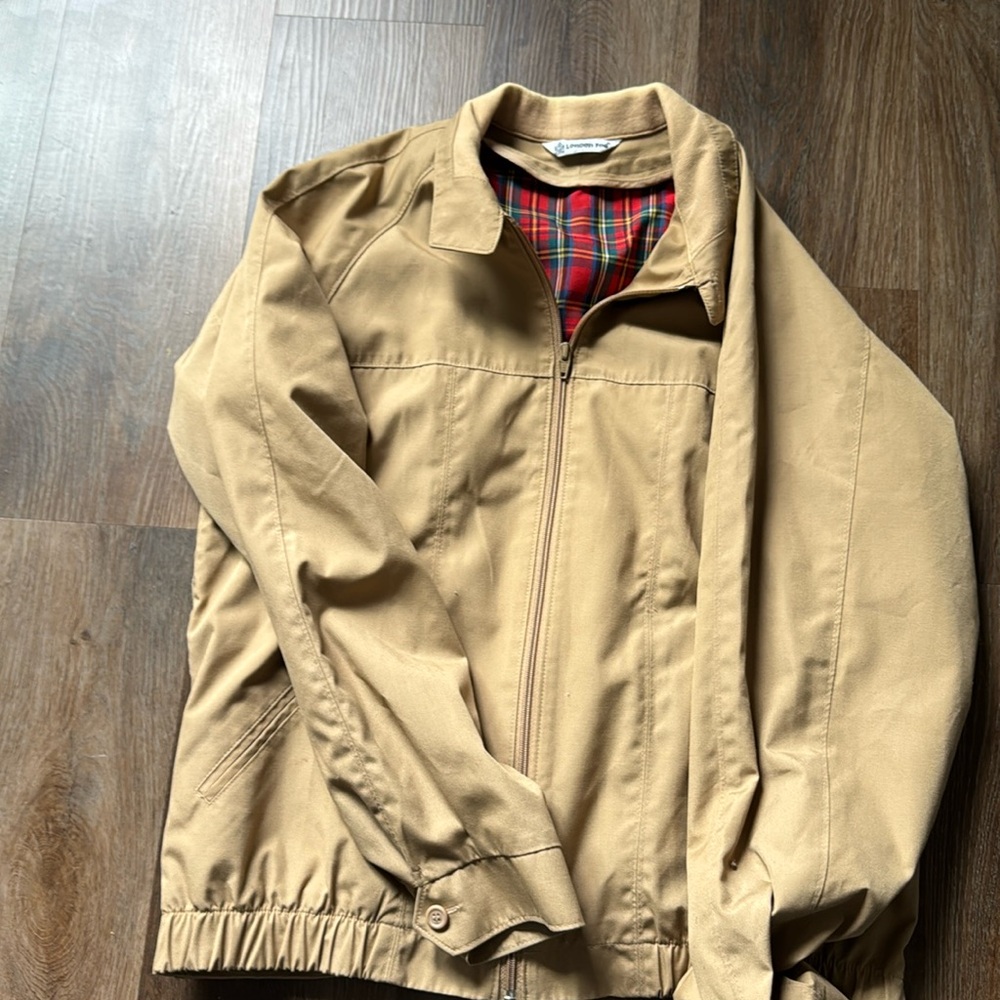 Men’s London Fog  khaki jacket 🧥 size 40 Reg